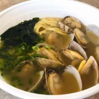 Asari Ramen · Clam ramen noodle soup,green onion seaweed