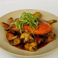 Black Pepper Dungeness Crab | 黑椒大蟹 · singapore style sweet & spicy black pepper