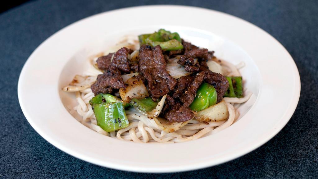 Pepper Beef over Shanghai Noodle · Spicy level: 1. Bell pepper, onion, and black pepper.