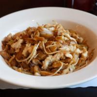 Chicken Chow Fun · Stir fried chow fun noodles with bean sprouts, onions, and scallions with chicken.