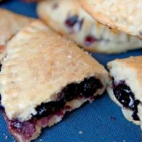 Sweet Blueberry Crisp Hand Pie Empanadas · Blueberries, sugar, Lemon juice, flour & oats.