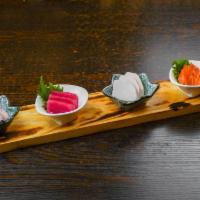 Sashimi Set · 14pcs chef's choice assorted fish.