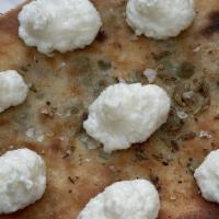 Pea & Ricotta Kulcha  · Pea and Ricotta cheese filled Kulcha, served with kale thovial