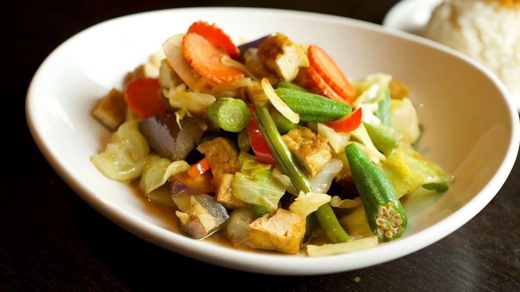 Mixed Vegetables · Green beans, eggplant, cabbage, carrots, chayote, firm tofu, okra, yellow onions, bell peppers, ginger