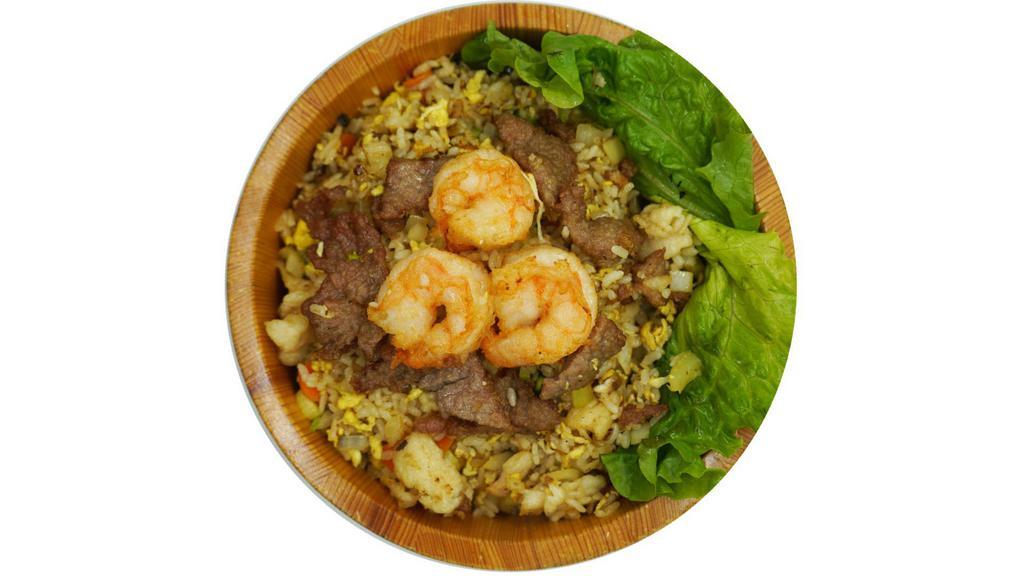 House Special Fried Rice · Pan-fried rice with shrimp,beef,chicken.celery,carrots,mushrooms,yellow onions *We provide miso soup,if you wanna Beef Broth soup or Chicken Broth soup.