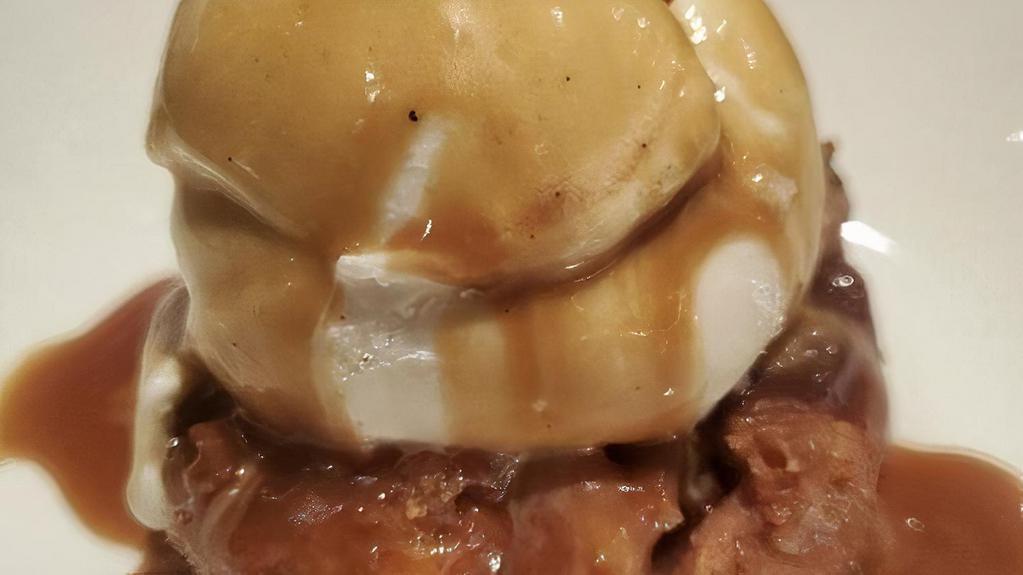 Apple Tart · Granny Smith apples over a cinnamon-brown sugar and oatmeal crust, topped with vanilla gelato and caramel sauce