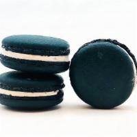 Vegan Blackcurrant Macarons · Available in 4 &12 pack. A perfect gift for someone with strict diet needs. Blackcurrant veg...