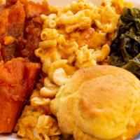 Uncle Doe's Sampler · A choice of any 3 sides & corn bread