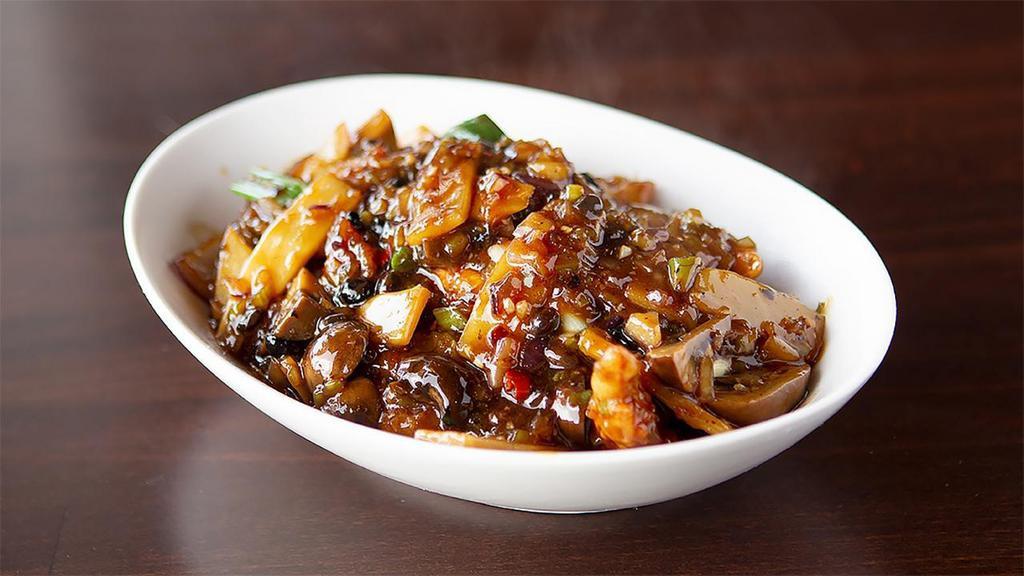 RIVER PRAWNS IN A SAUCE · Choice of 1 sauce:  Hot Garlic, Oyster, Black Bean, Szechwan, Manchurian