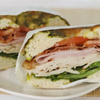 Willy's Club · Includes turkey, ham, bacon, lettuce, tomato, and mayo.