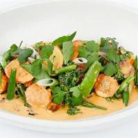 Spicy Panang Curry, Gf · forbidden rice, sweet potato, broccolini, snap pea, heirloom carrot, onion, thai shellfish c...