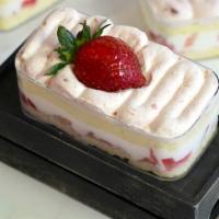 Strawberry Mini Box · Ingredients: cream cheese lemon chiffon cake, cream cheese vanilla Chantilly cream, strawber...