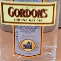 Gordons Dry Gin 375ml · London Gordon's Dry Gin 375ml