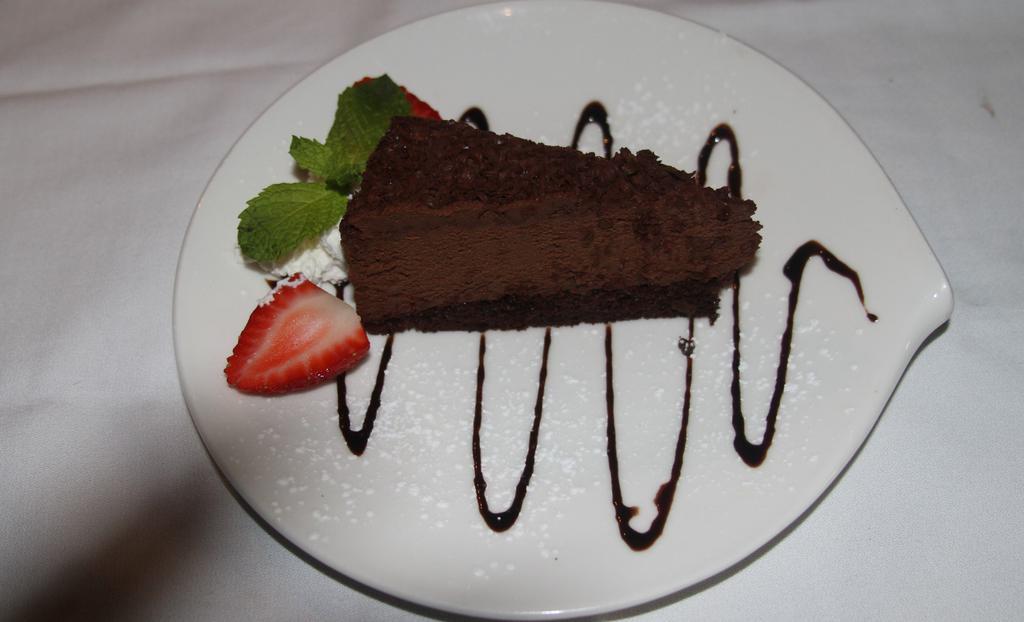 TORTA D'CIOCOLATA · Chocolate mousse cake