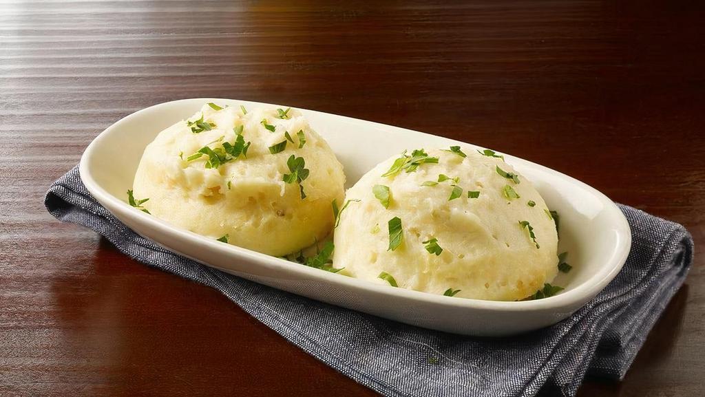 Garlic Mashed Potatoes · 