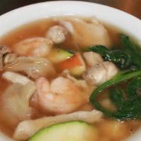 Wor Wonton Soup · Wontons are filled with pork