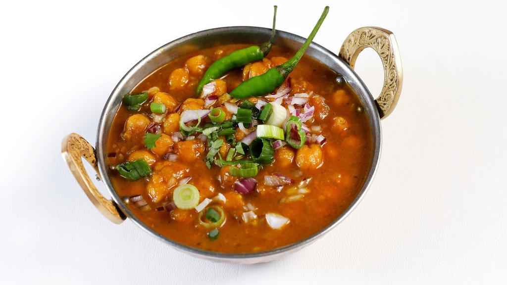 Channa Masala · Garbanzo beans in spices.