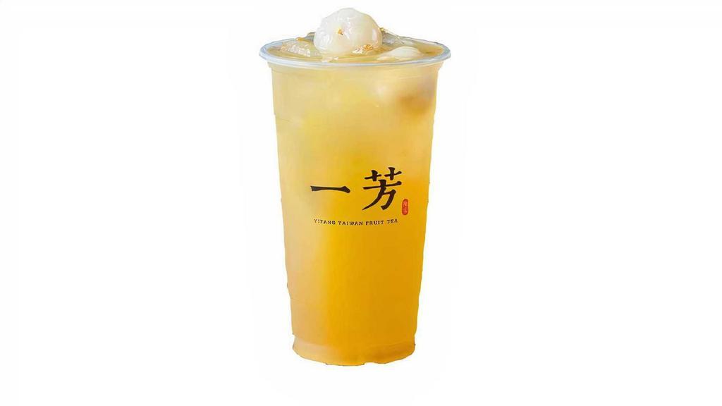 Lychee Fruit Tea 荔枝水果茶 · Taste the sweetest and most flavorful lychee freshly harvest in mid summer, blended with Yifang mountain tea.