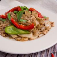 Pad Kee Mao · Stir fried flat rice noodle and your choice of ground meat with green bean, bell pepper, Tha...
