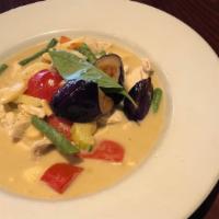 Thai Green Curry · Eggplant, green beans, bamboo shoot, bell pepper and basil