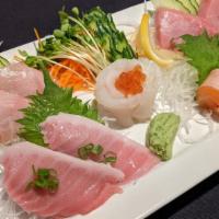 Sashimi Tasting · Chef’s choice seasonal fish (5 kinds)