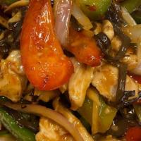 Yuxiang Shredded Pork (鱼香肉丝) · Pork or chicken strips stirred fired with pepper and fungus