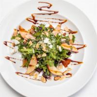 ROASTED BEET GOAT CHEESE SALAD · 