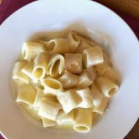 Kids Mac and Cheese · Pasta tubes with cheddar and fontina