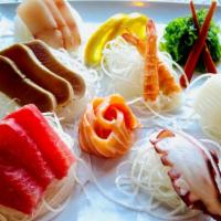 Sashimi Platter C (7 Types Of Fishes) · Tuna, Salmon, Yellowtail, Albacore (3PCS/each)
Octopus, Squid, Shrimp (2PCS/each)