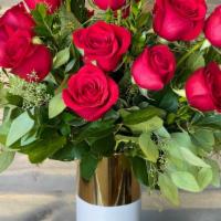Elegant Red Roses · Surprise someone with this scene stealing arrangement featuring a bunch of classic red roses...