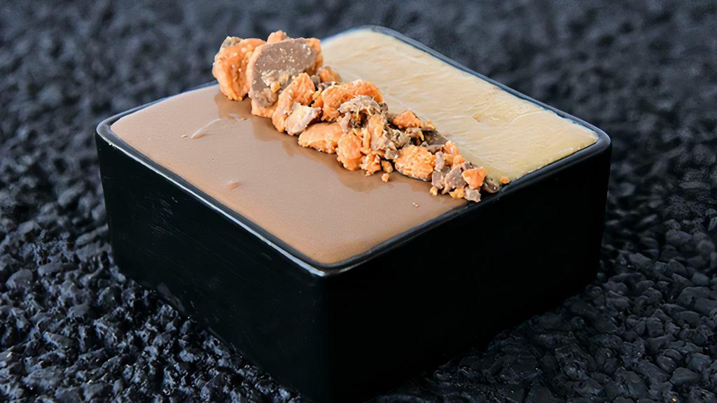 Butterscotch Pudding with Chocolate Ganache and Butterfinger Crumbles (V – contains nuts)    · House-made Pudding with just enough Chocolate and topped with tasty Butterfinger Crumbles. Contains peanuts.