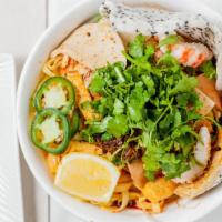 Quang Style Yellow Noodle · Vegan. Spicy. 