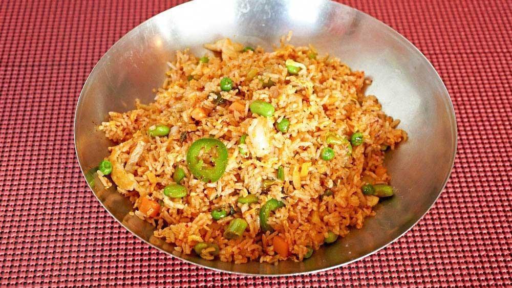 辣炒饭 Spicy Fried Rice · Spices. House fried rice with chicken, pork and shrimp.