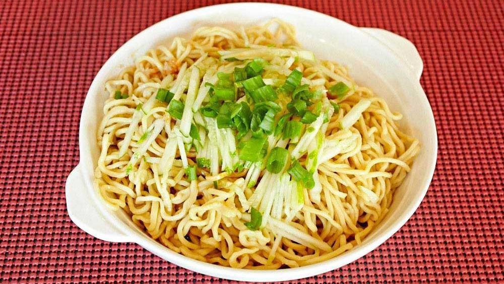 凉面 Cold Sesame Noodle · Vegetarian, sesame sauce noodles.