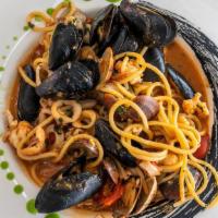Spaghettini Fruttini Di Mare · Prawns, mussels, calamari, lobster bique sauce.