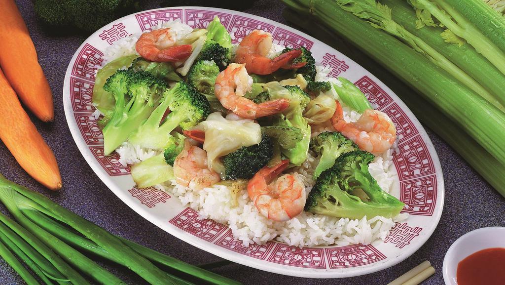 #25. Com Trang Xao Tom · Soy sauce shrimp over rice.