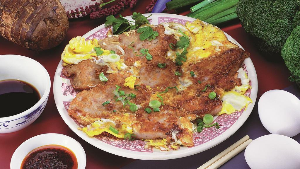 #30. Banh Khoai Mon Chien Trung · Fried taro egg flour cake.
