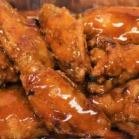 Buffalo Wings · 8 pcs of chicken wings hot or mild