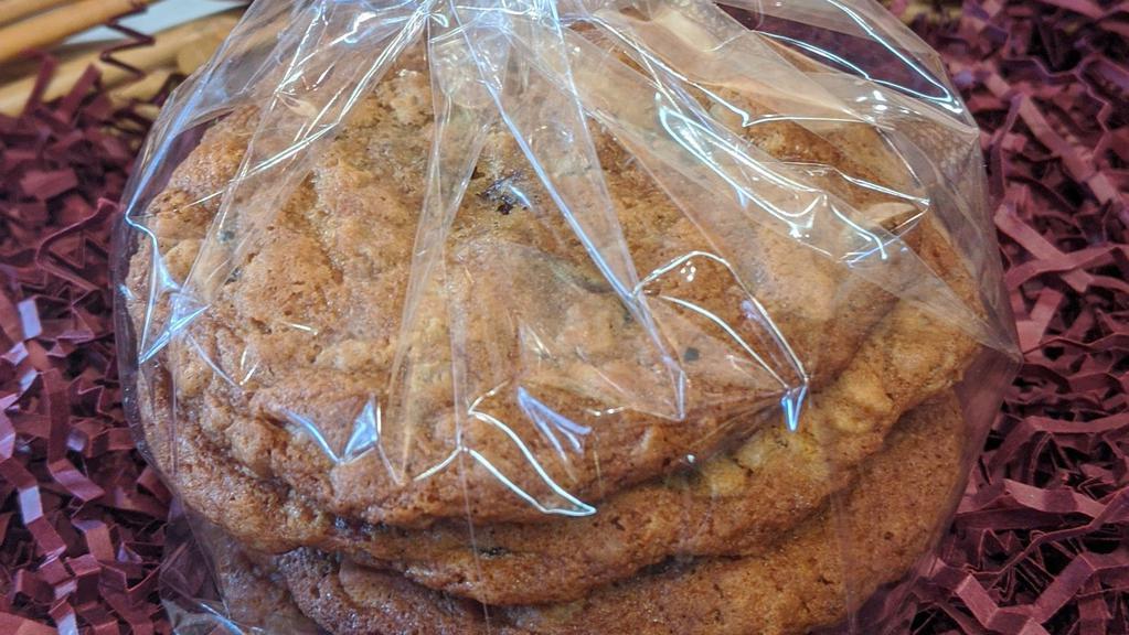 Gluten-Free Chocolate Chip Cookie Bag · Our signature gluten-free chocolate chip cookies allows even the gluten-intolerant to enjoy chocolate chip cookies! Contains 4 cookies.