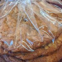 Oatmeal Raisin Cookie Bag · Our large signature oatmeal raisin cookies are both decadent and (slightly) healthy! Contain...