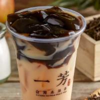  Grass Jelly Milk Tea Latte 仙草凍奶茶 · Traditional Chinese Herbal Tea with Clover organic milk