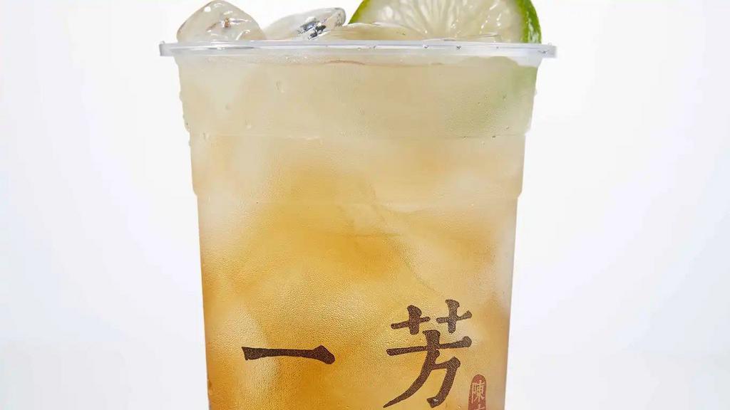 Winter Melon Lemonade 冬瓜檸檬露 · The taste of Wintermelon is very subtle but distinct and is widely popular in Taiwan and Southeast Asia. We cooked the Wintermleon to extract the best taste from the melon, then blend with fresh lemon juice to create this heavenly refreshing lemonade. *Recommend regular ice & 70% sugar or more (Caffeine Free)