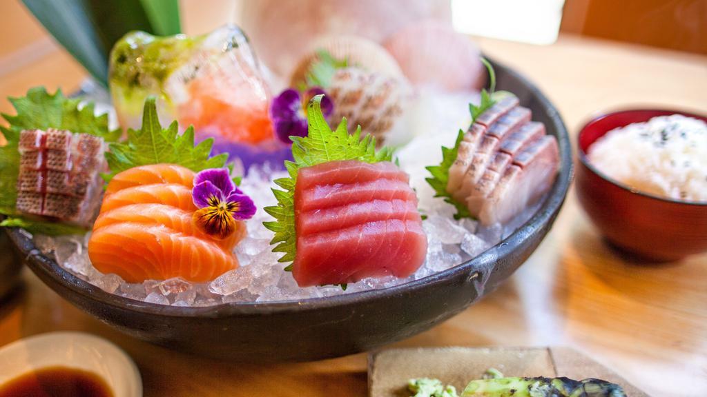 Sashimi Chef Selection · Five kinds, two pieces each.