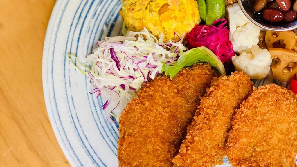 Tonkatsu Bento Box · Pork Cutlets with 7 kinds of small dishes and choice of rice