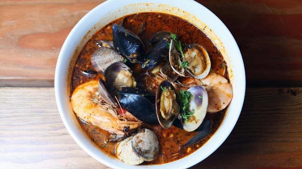 Shellfish Mix · 1 lb, combination boil of shell on shrimp, clams and mussels. No substitutes / modifications.