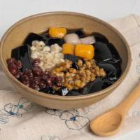 Z18A. Grass Jelly Bowl - Classic Base 燒仙草大滿貫 · Vegan. Cold. Grass jelly is a jelly-like dessert eaten in East Asia. It comes with red beans...