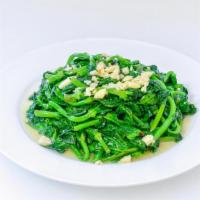 F5. Pea Sprouts with Garlic · 