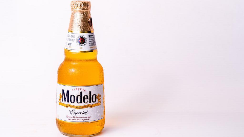 Modelo Especial, Pilsner, 12 Pack Bottles | 12 oz · 