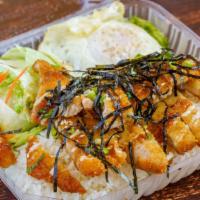 炸猪排盒饭 Fried Pork Bento · Fried Pork Chop with Mayo and Teriyaki Sauce over Rice, Salad, Fried Egg