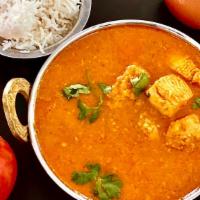Chicken Rassa Kolhapuri · Chicken curry with special spices from Maharashtra's Kolhapur region